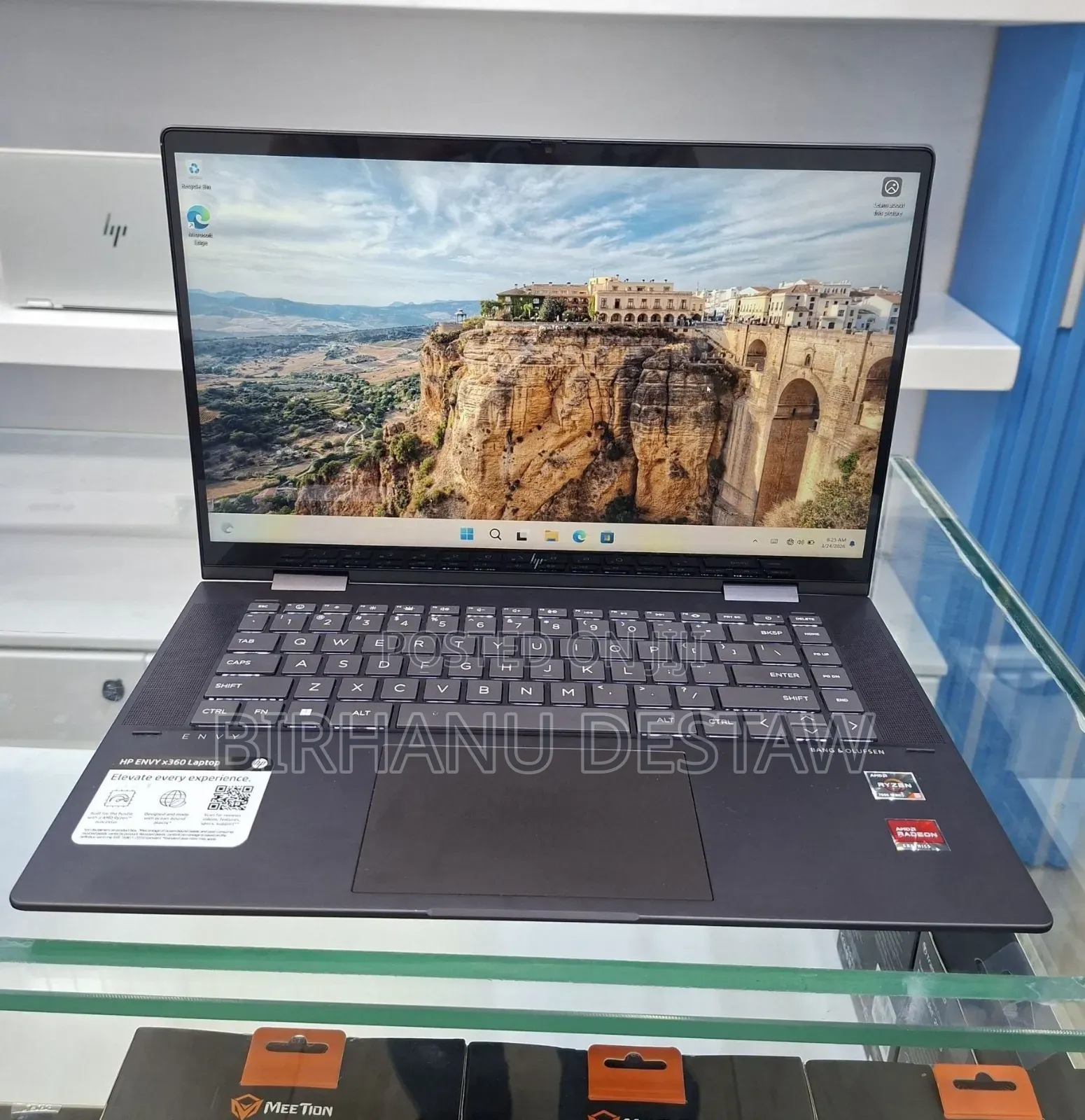 New Laptop HP Envy X360 8GB AMD Ryzen 5 SSD 256GB
