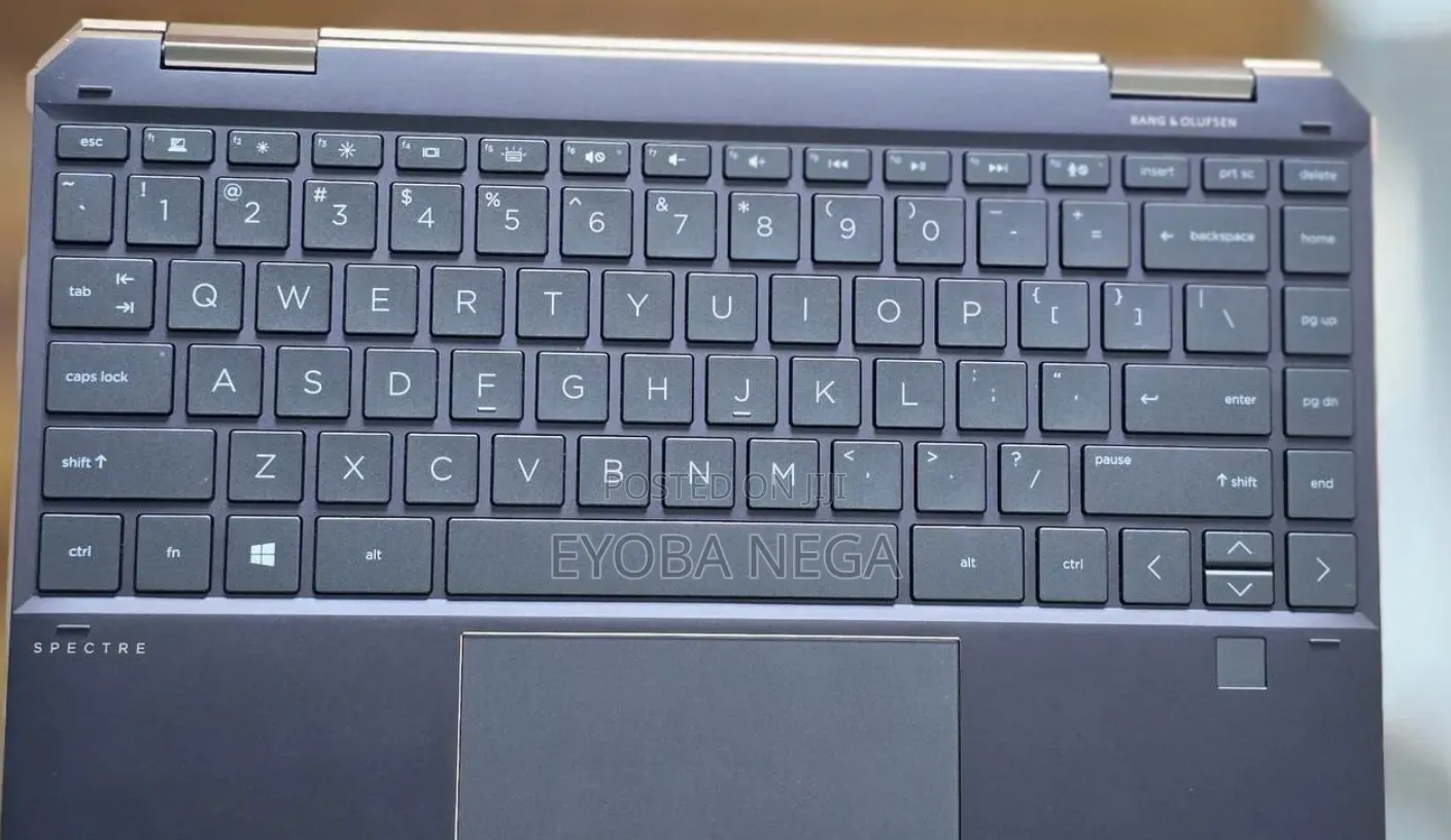 New Laptop HP Spectre 16GB Intel Core i7 SSD 1T