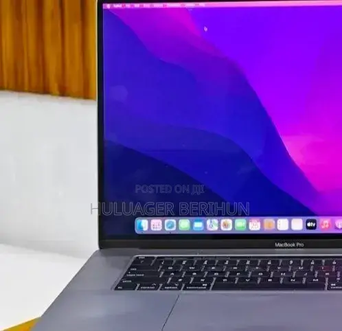 New Laptop Apple MacBook Pro 2018 32GB Intel Core i9 SSD 2T