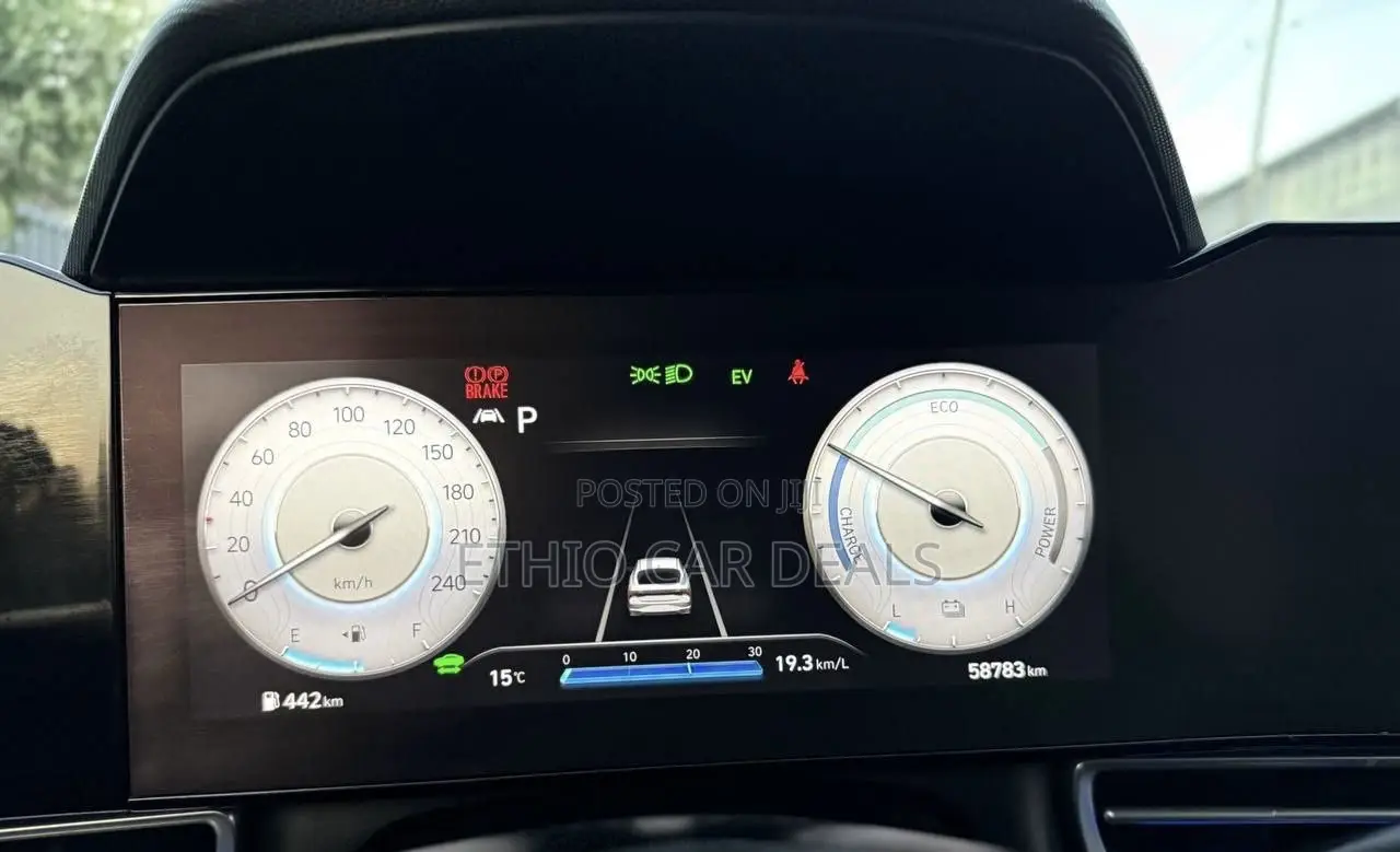 Hyundai Avante 2021 White