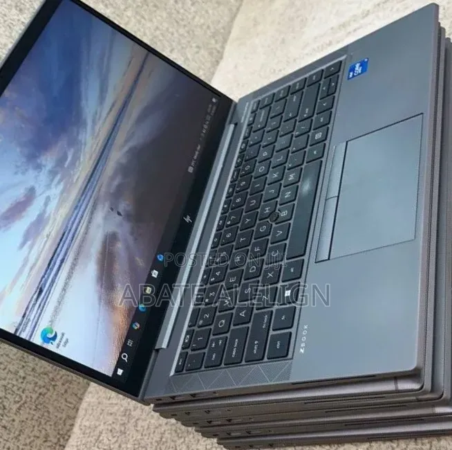 New Laptop HP ZBook Studio 16GB Intel Core i7 SSD 512GB
