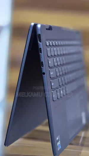 New Laptop Lenovo Yoga 7i 16GB Intel Core i7 SSD 512GB