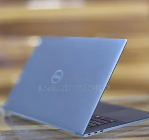 New Laptop Dell Precision 15 5510 16GB Intel Core i9 SSD 512GB