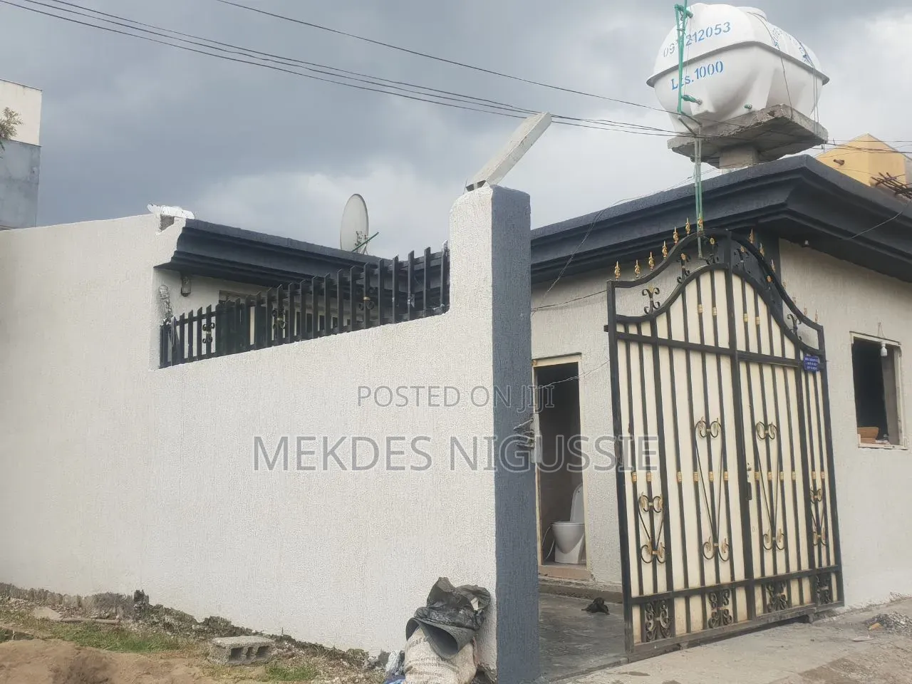 2bdrm House in Bole for sale