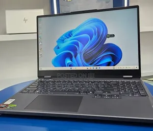 New Laptop Lenovo 16GB AMD Ryzen 7 SSD 512GB