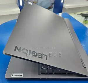 New Laptop Lenovo 16GB AMD Ryzen 7 SSD 512GB