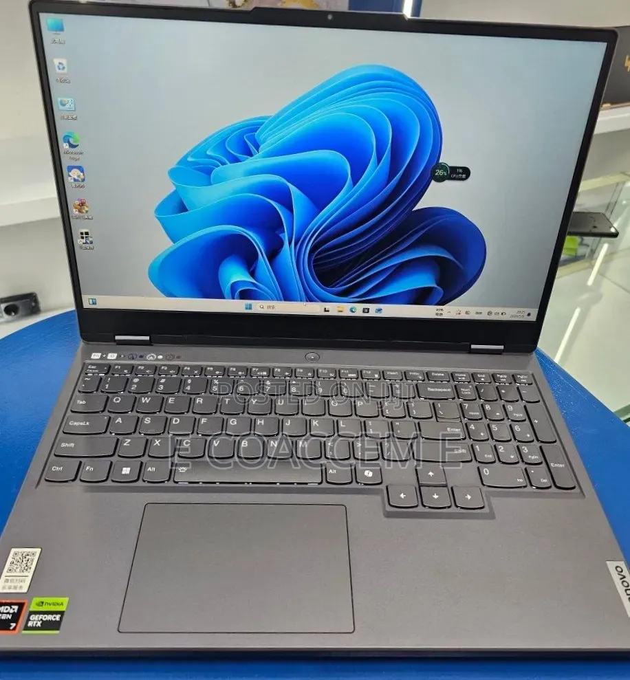 New Laptop Lenovo 16GB AMD Ryzen 7 SSD 512GB