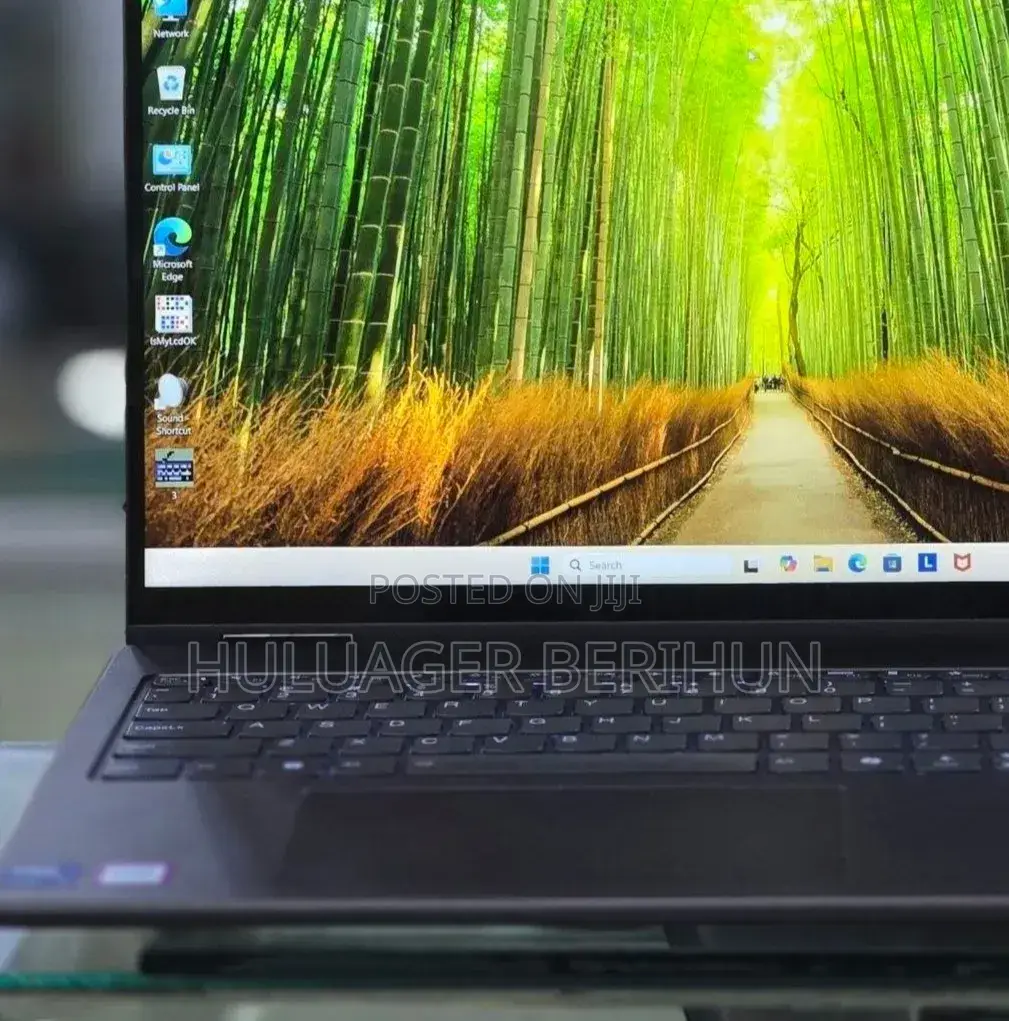 New Laptop Lenovo Yoga 7i 16GB Intel Core i7 SSD 512GB