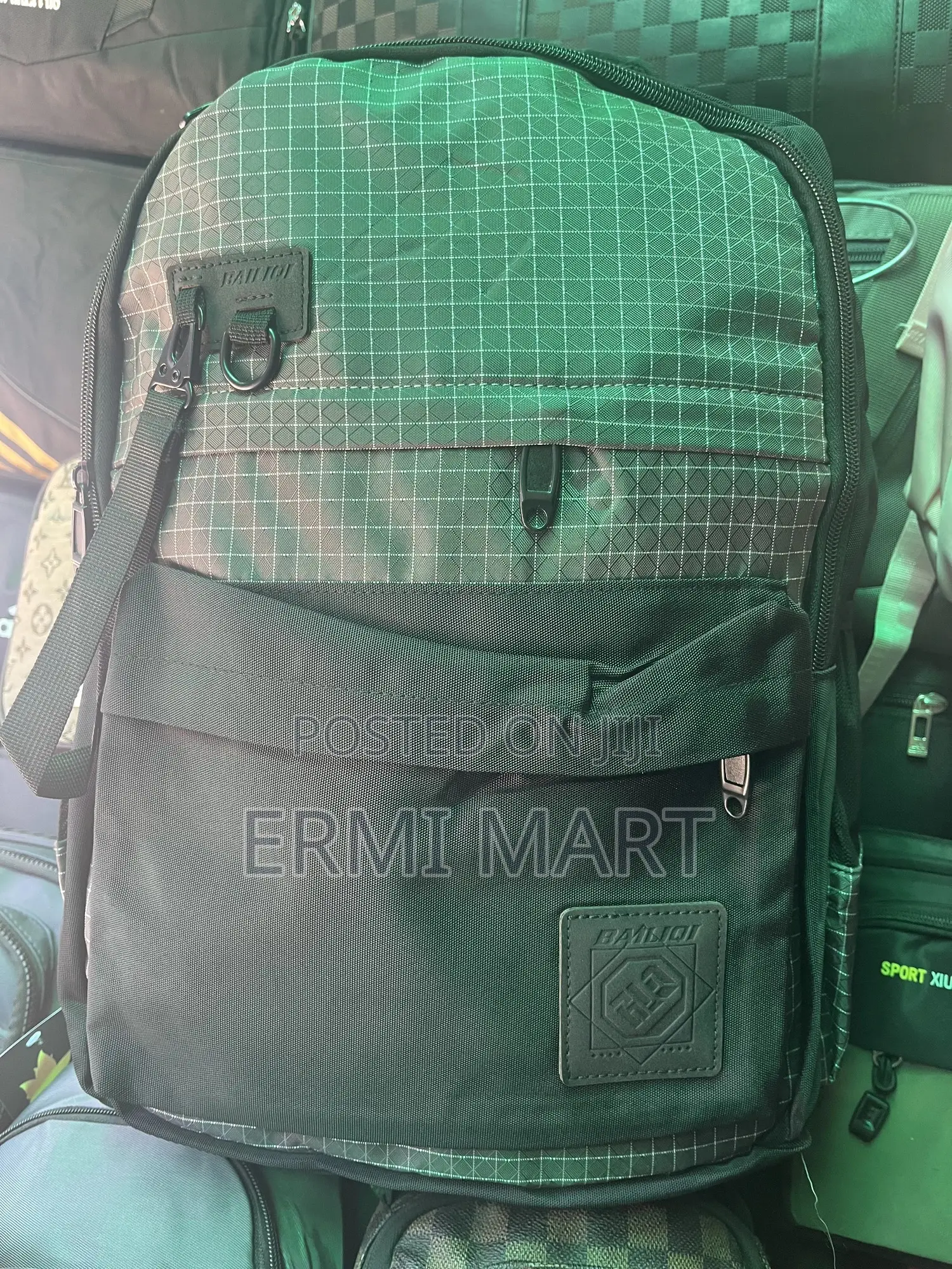 Modern Multi-Pocket Backpack – Black/Grey