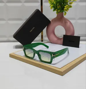 Ultra-Stylish Tom Ford Square Glasses