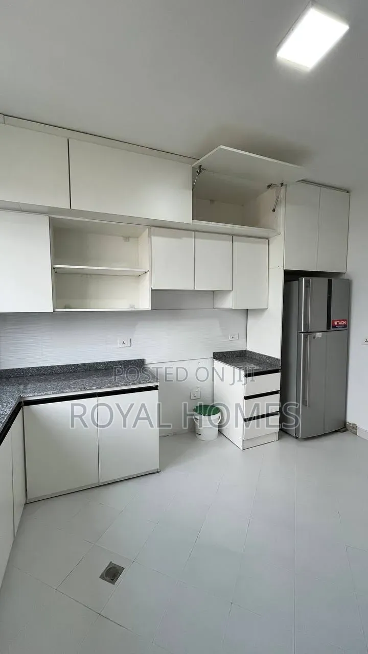 3bdrm Apartment in Bole for rent
