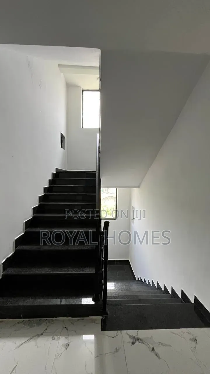 3bdrm Apartment in Bole for rent