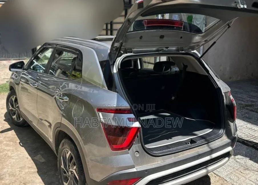 New Hyundai Creta 2023 Silver