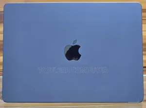 New Laptop Apple MacBook Pro M1 16GB AMD A10 SSD 512GB