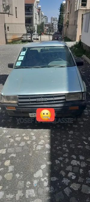 Toyota Corolla 1985 Silver