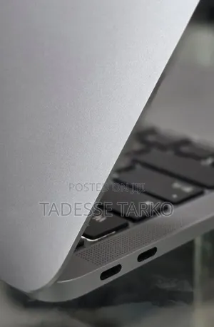 New Laptop Apple MacBook Air 2020 M1 8GB Apple M1 SSD 256GB