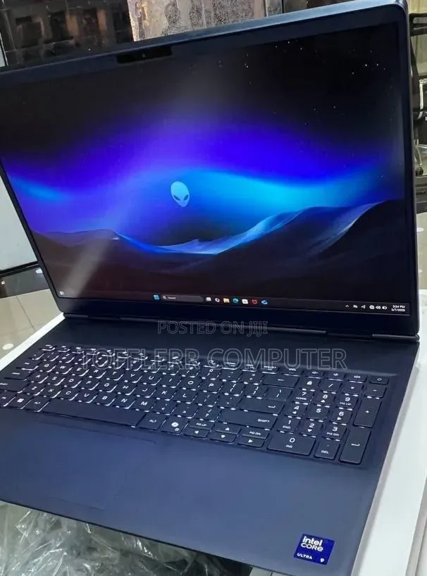 New Laptop Alienware X16 16GB AMD A10 SSD 1T