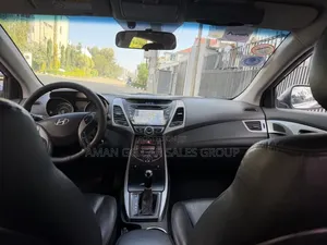 Hyundai Avante 2013 Silver