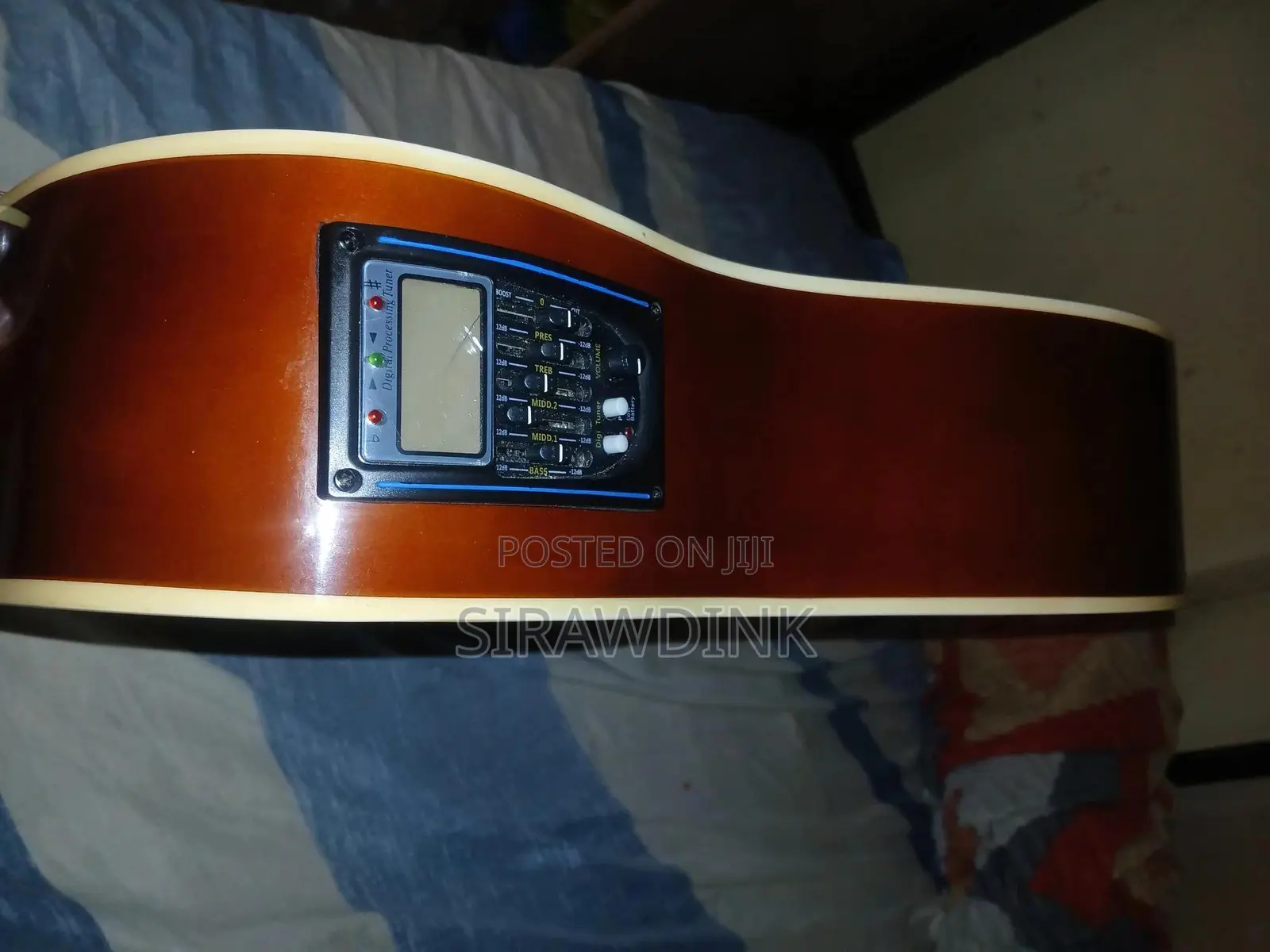 Yamaha Acoustic Guitar