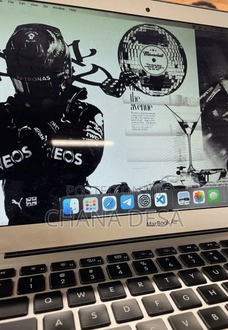 New Laptop Apple MacBook 8GB Intel Core i7 SSD 128GB