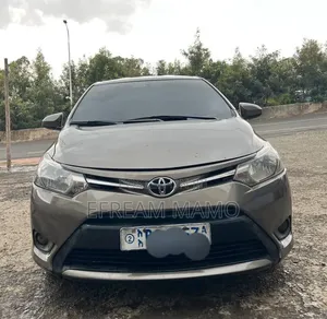 Toyota Yaris 2014