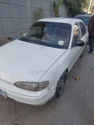 Hyundai Accent 1999 White