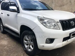 Toyota Land Cruiser Prado 2012 White