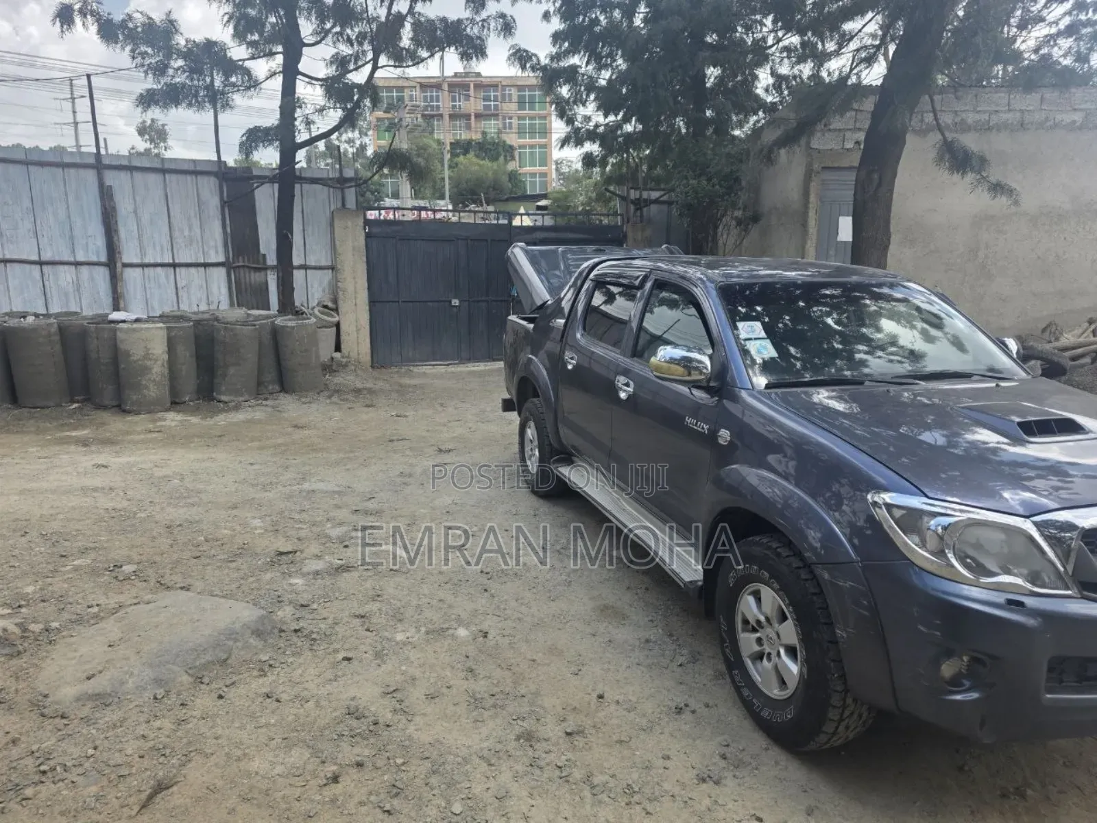 Toyota Hilux 2013 Gray