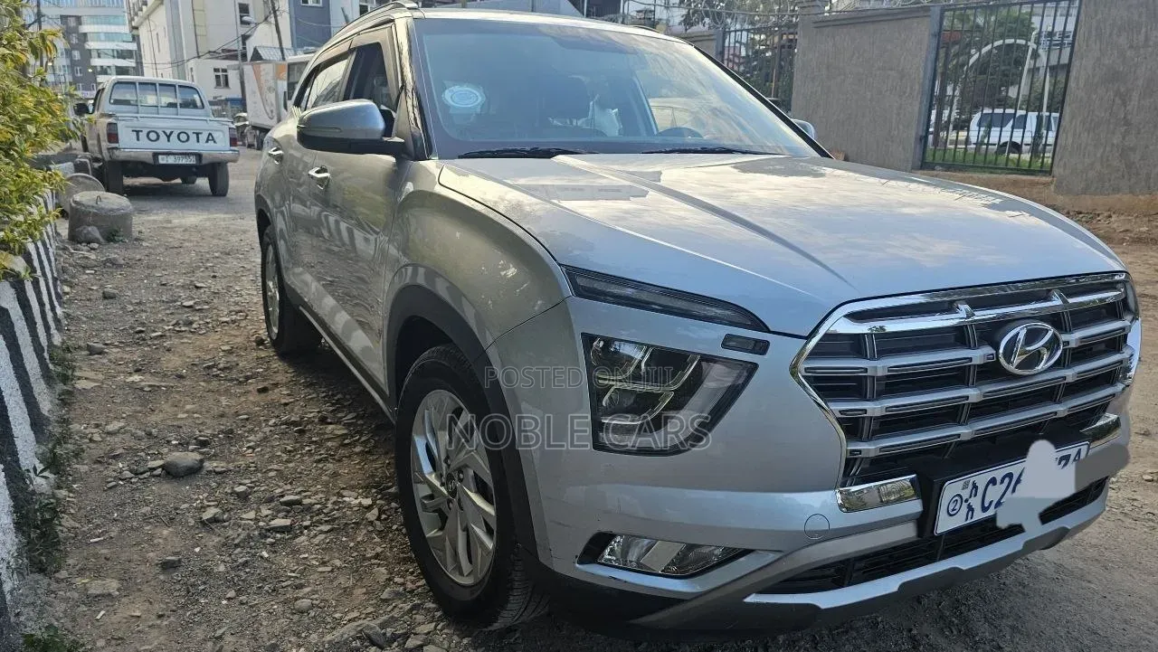 Hyundai Creta 2022 Silver
