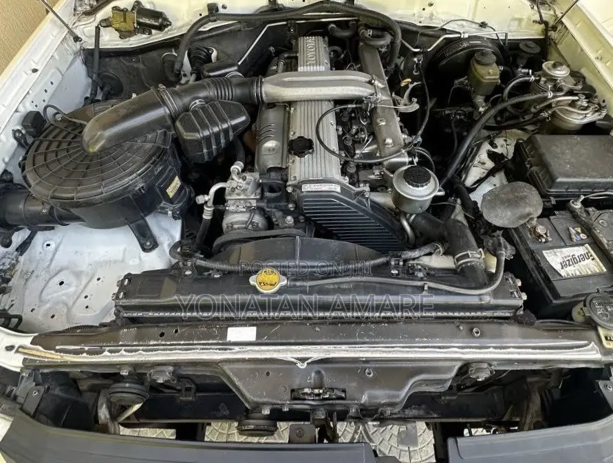 Toyota Land Cruiser 2007 White