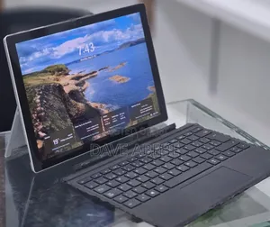 New Laptop Microsoft Surface Pro 4 8GB Intel Core i5 SSD 256GB