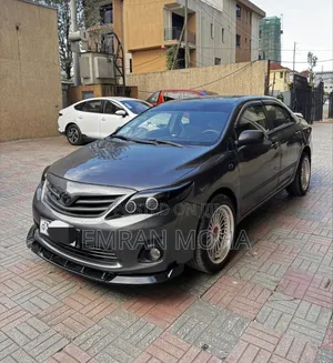 Toyota Corolla 2012 Gray