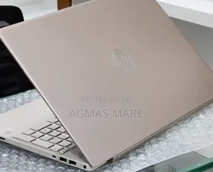 New Laptop HP Pavilion 15 8GB Intel Core i5 SSD 512GB