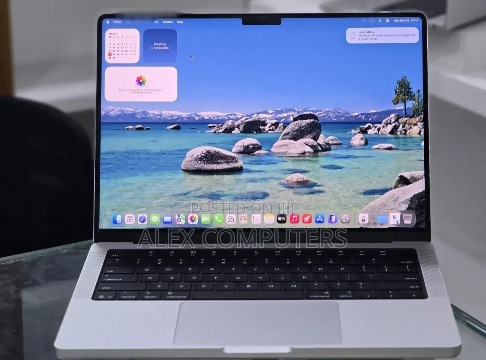 New Laptop Apple MacBook Pro 2025 M5 14-inch 16GB Apple M5 SSD 512GB
