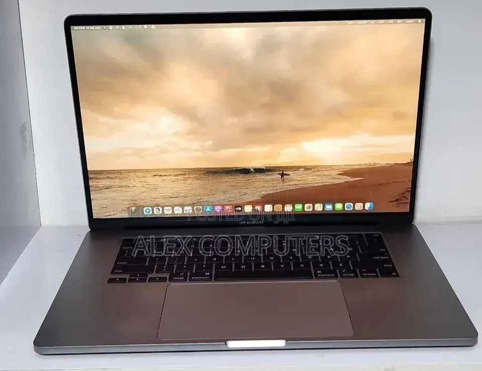 New Laptop Apple MacBook Pro 2019 32GB Intel Core i9 SSD 1T