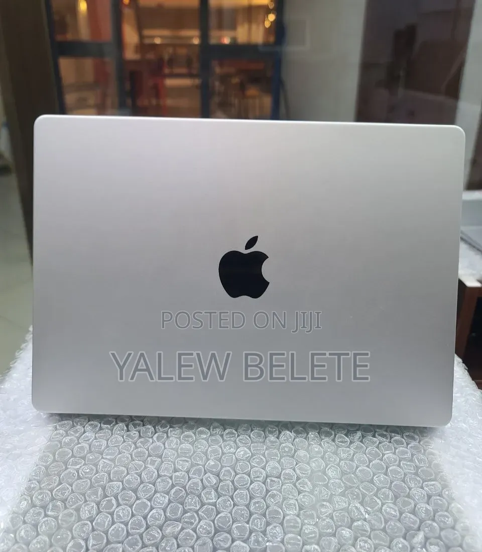 New Laptop Apple MacBook Pro 2021 M1 16GB Apple M1 Pro SSD 512GB