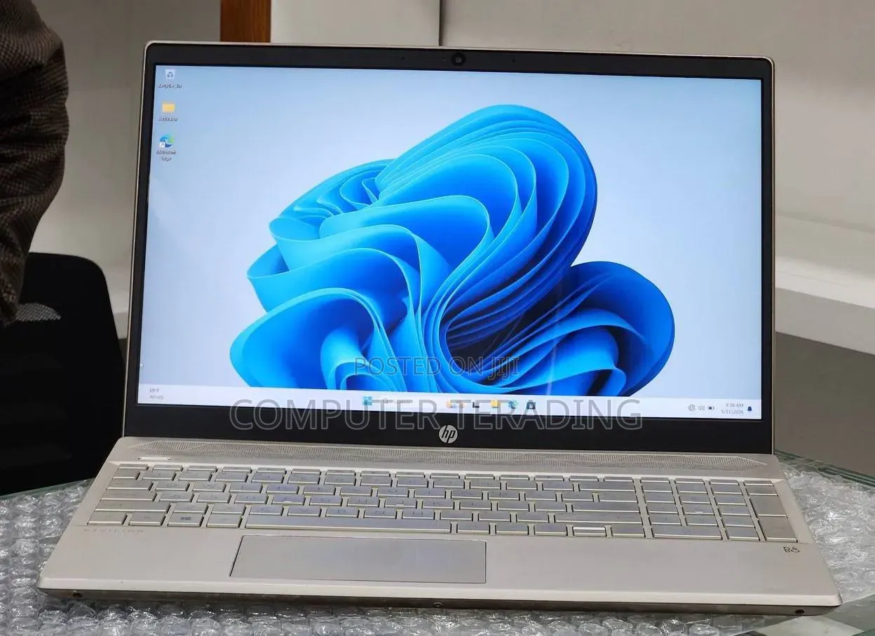 New Laptop HP Pavilion 15 8GB Intel Core i5 SSD 512GB
