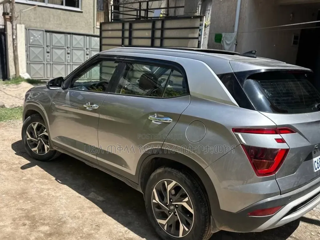 Hyundai Creta 2024 Maroon