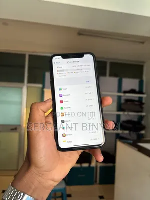 New Apple iPhone XR 64 GB Black