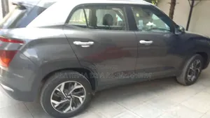 Hyundai Creta 2023 Maroon