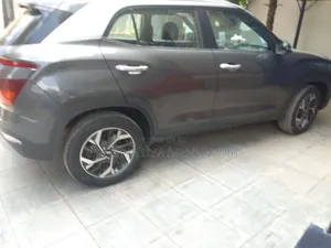 Hyundai Creta 2023 Maroon
