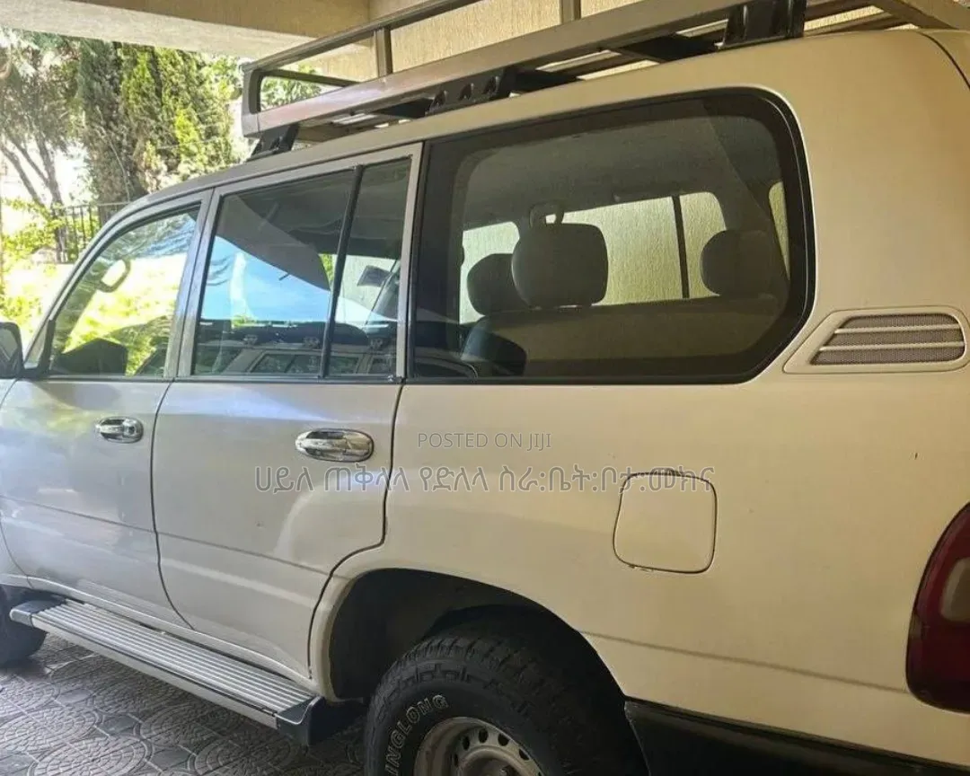 Toyota Land Cruiser 2007 Ivory