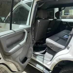 Toyota Land Cruiser 2007 Ivory