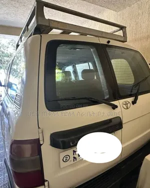 Toyota Land Cruiser 2007 Ivory