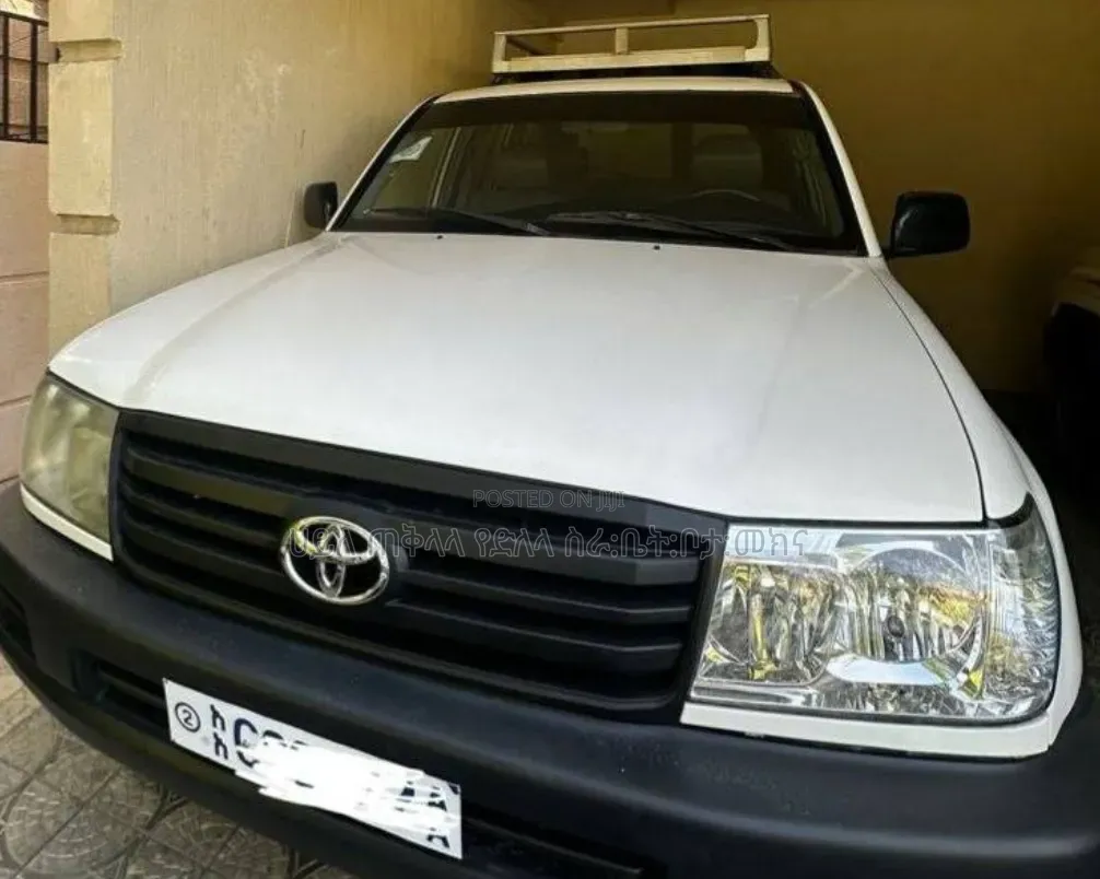 Toyota Land Cruiser 2007 Ivory