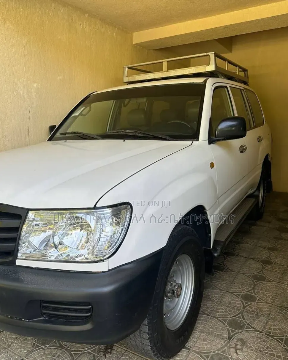 Toyota Land Cruiser 2007 Ivory