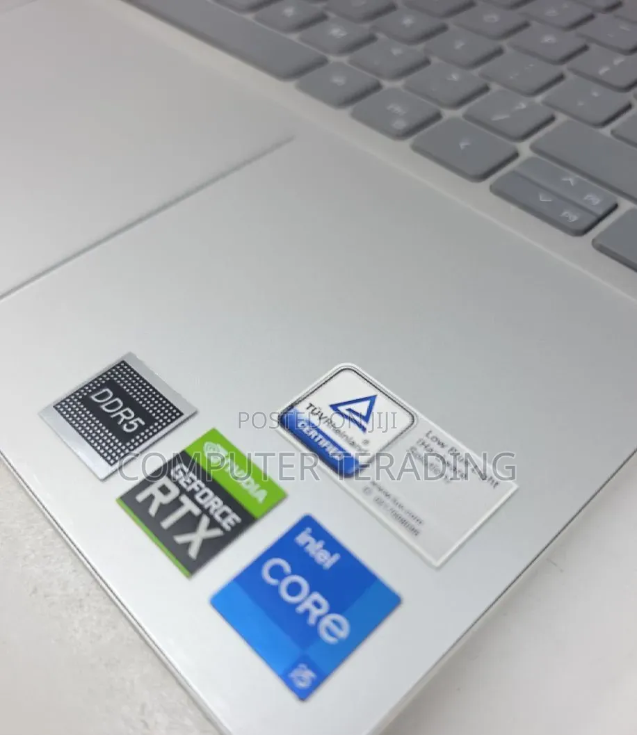 New Laptop Dell Inspiron 15 16GB Intel Core i5 SSD 512GB