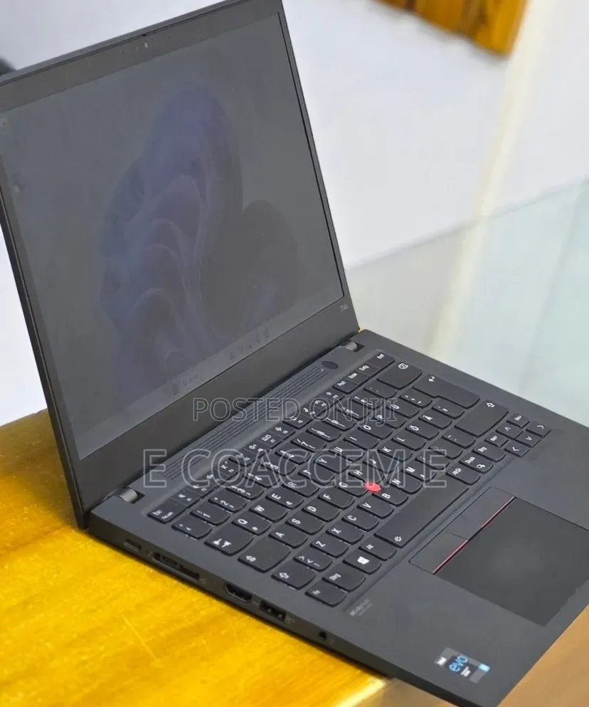 New Laptop Lenovo ThinkPad T14 16GB Intel Core i7 SSD 512GB