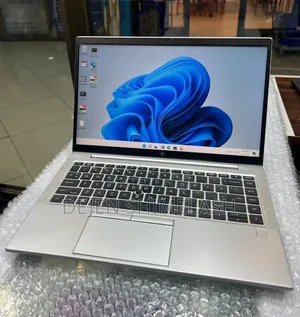 New Laptop HP EliteBook 840 8GB Intel Core i5 SSD 512GB