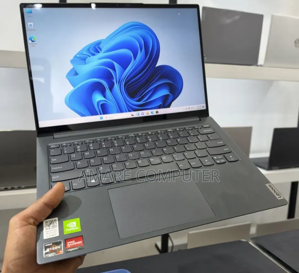 New Laptop Lenovo Yoga 2 16GB AMD Ryzen 7 SSD 512GB